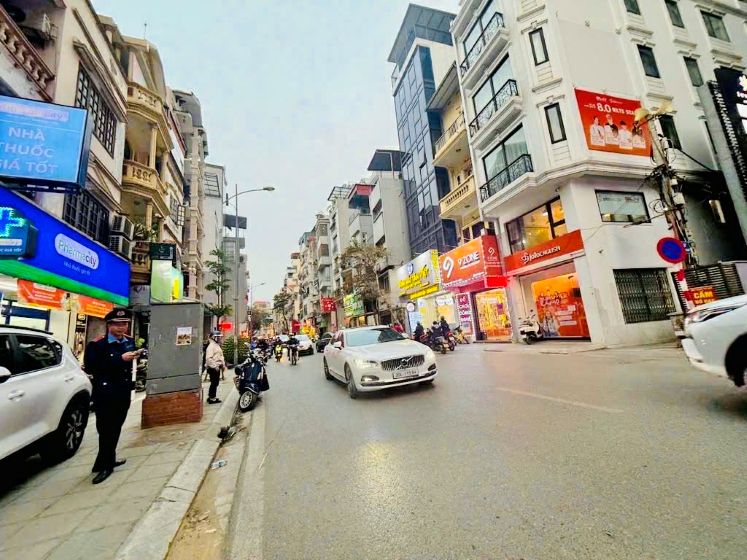 Bán Tòa Nhà 9 Tầng Mặt Phố Tây Hồ - 160m2 - Thông Sàn - Có Hầm - Kinh Doanh Đỉnh